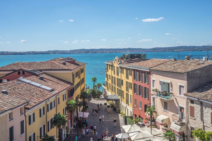 Esplora la 